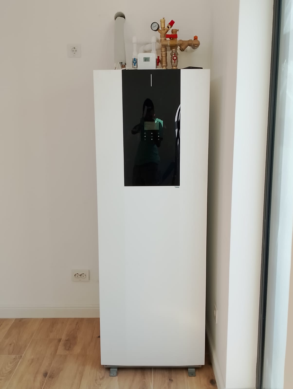 Eficiență Maximă în Inima Olteniei: Instalare Pompă de Căldură Clivet 8.3 kW cu Boiler Integrat