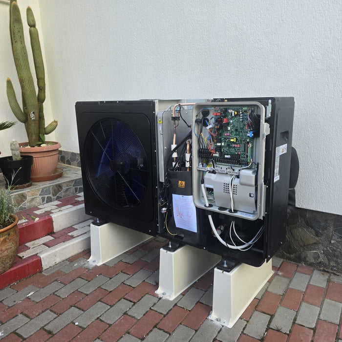 Instalare pompă de căldură Hyundai 16kW trifazică R290 la Clinceni, Ilfov – Adio centrală pe peleți!