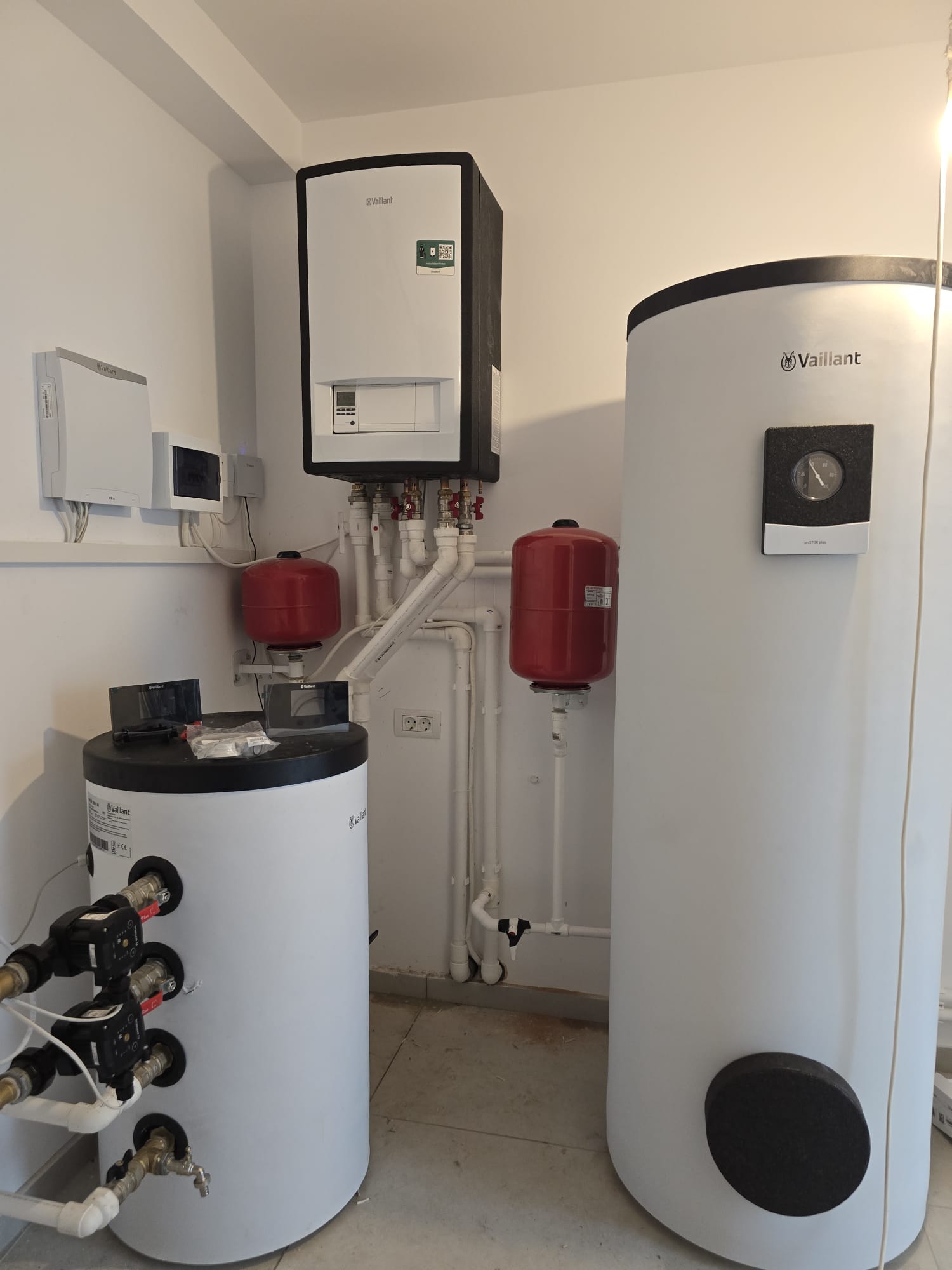 Instalare Pompă de Căldură Vaillant 12kW Trifazică R290 – Confort Modern pentru o Casă Nouă în Zona Pallady, Sector 3